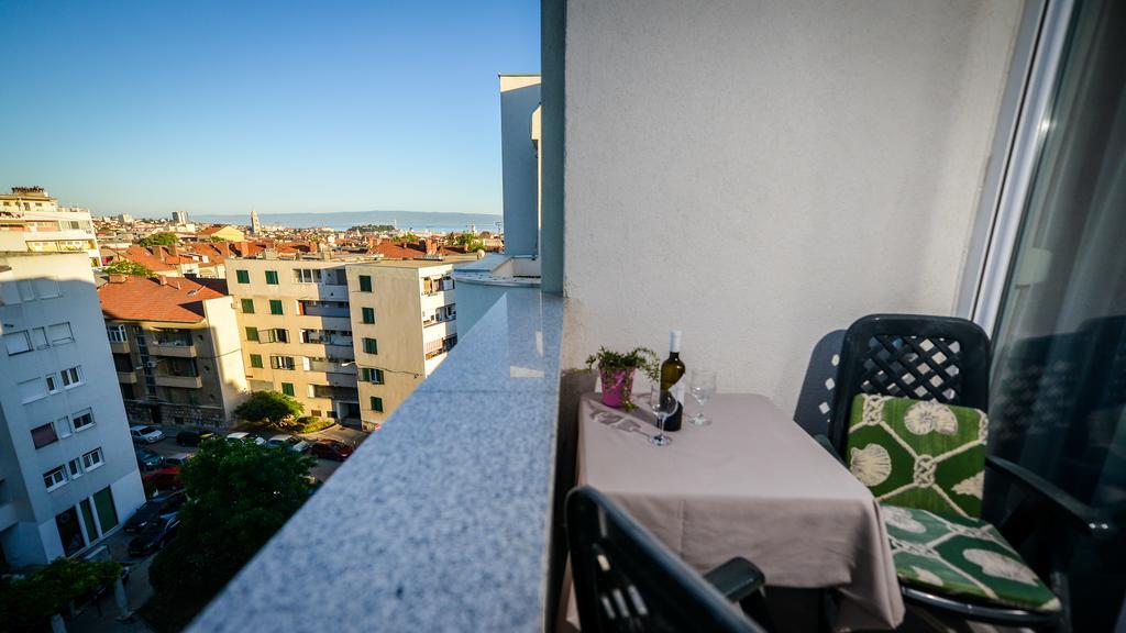 Comfortable Apartment Split Buitenkant foto