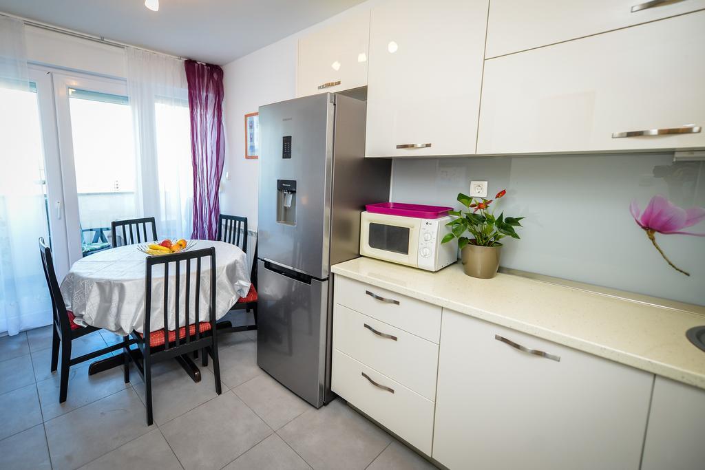 Comfortable Apartment Split Buitenkant foto