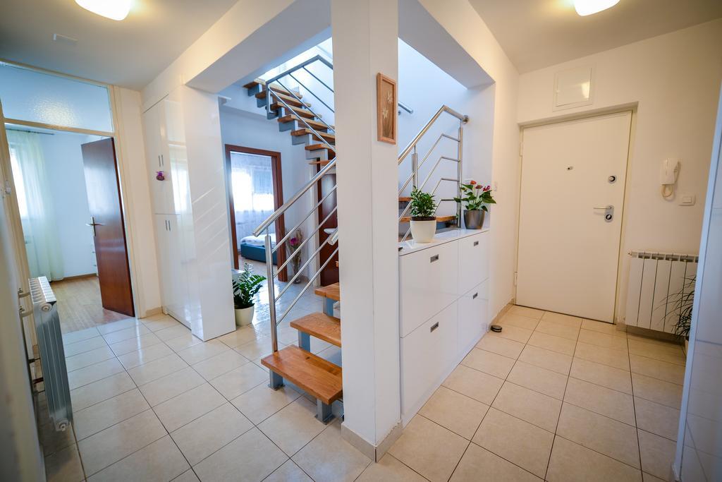 Comfortable Apartment Split Buitenkant foto